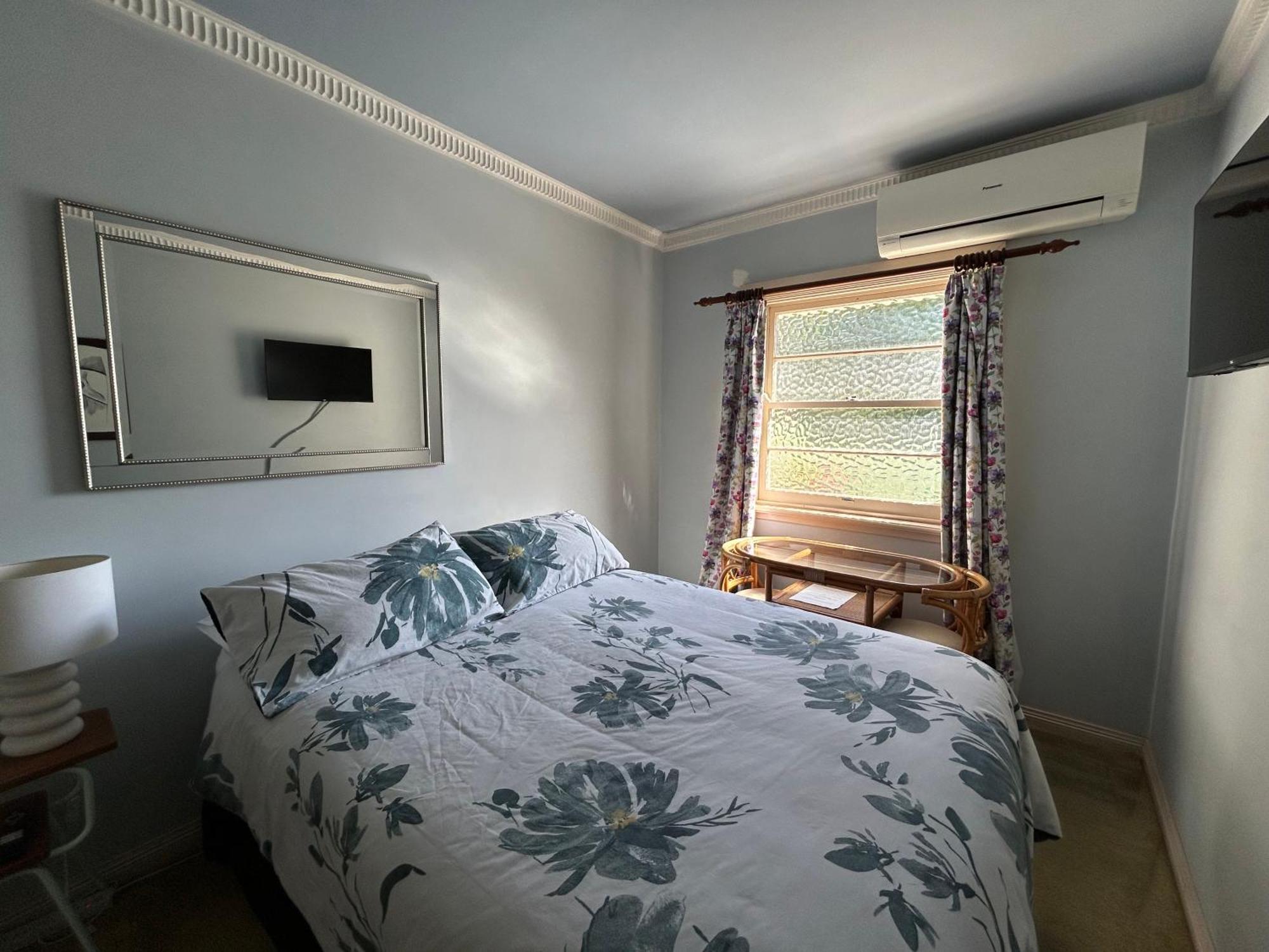 Melville House Bed And Breakfast リズモー エクステリア 写真